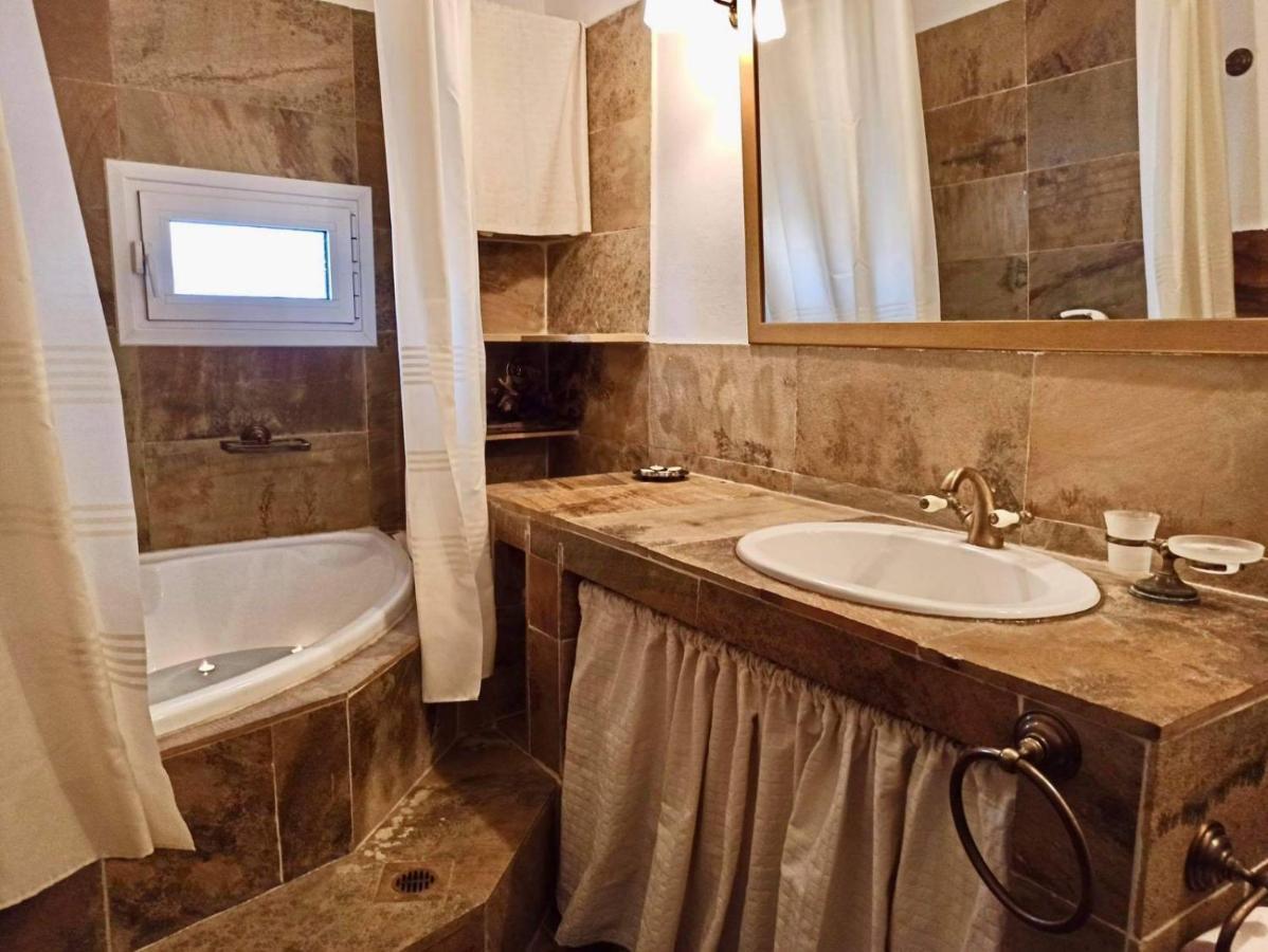 Pantheon Apartment เซเรส ภายนอก รูปภาพ
